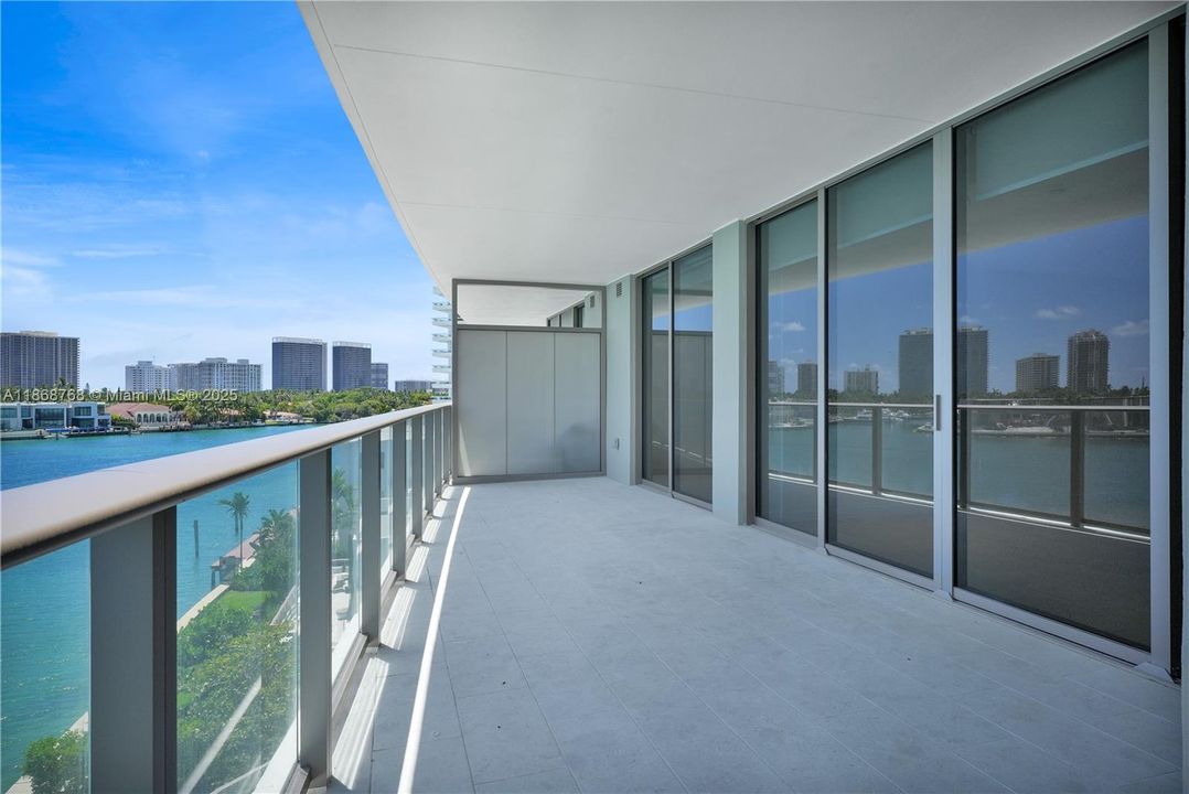 For Sale: $3,599,999 (2 beds, 3 baths, 2046 Square Feet)