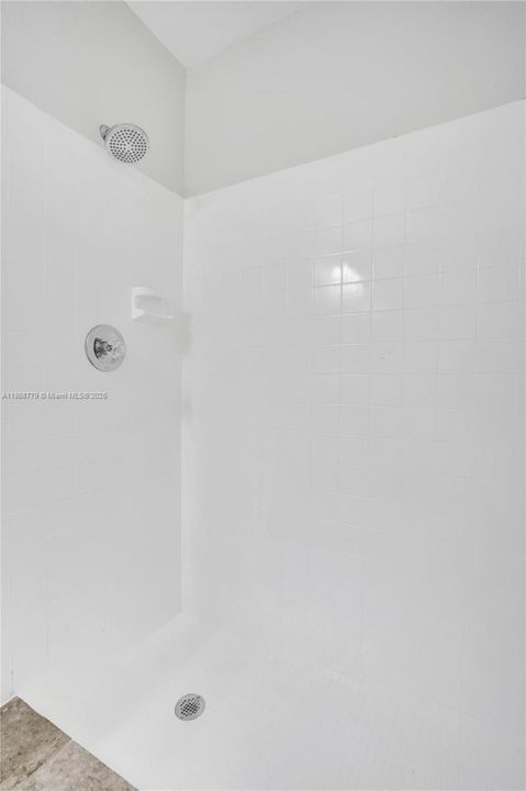 Recently Rented: $2,700 (2 beds, 2 baths, 1444 Square Feet)