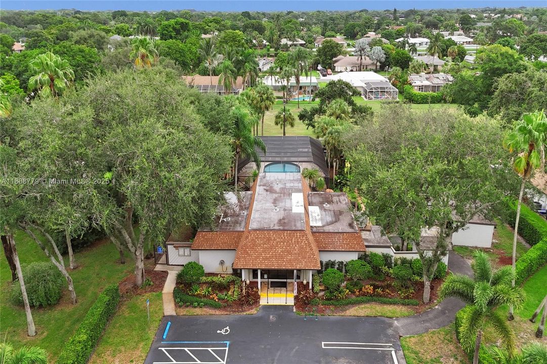 Recently Rented: $2,700 (2 beds, 2 baths, 1444 Square Feet)