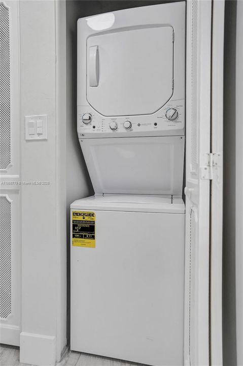 Recently Rented: $2,700 (2 beds, 2 baths, 1444 Square Feet)