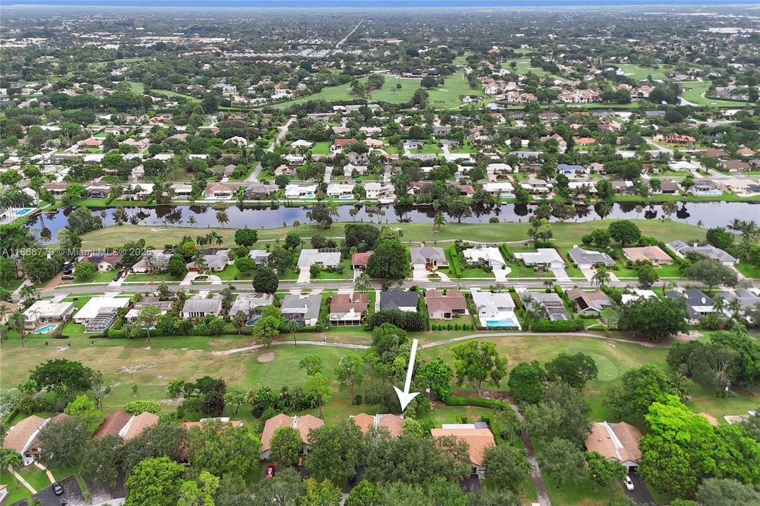 Recently Rented: $2,700 (2 beds, 2 baths, 1444 Square Feet)