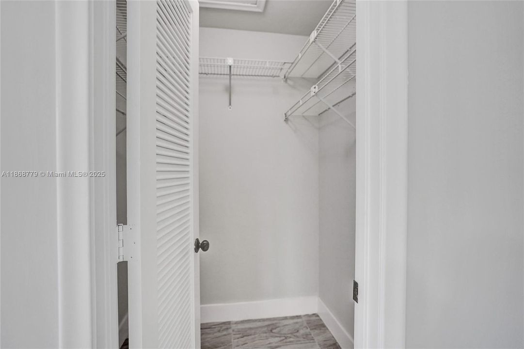 Recently Rented: $2,700 (2 beds, 2 baths, 1444 Square Feet)