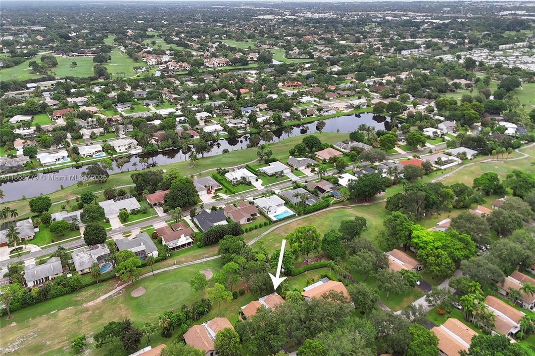 Recently Rented: $2,700 (2 beds, 2 baths, 1444 Square Feet)