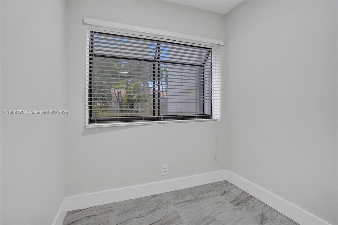 Recently Rented: $2,700 (2 beds, 2 baths, 1444 Square Feet)