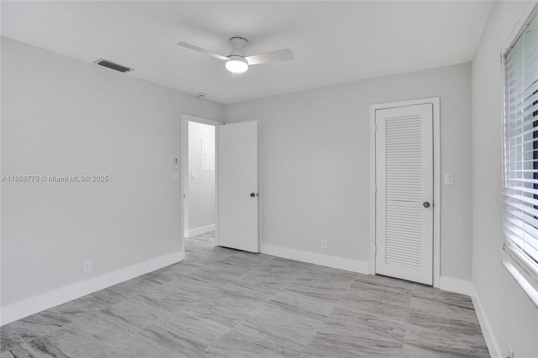 Recently Rented: $2,700 (2 beds, 2 baths, 1444 Square Feet)