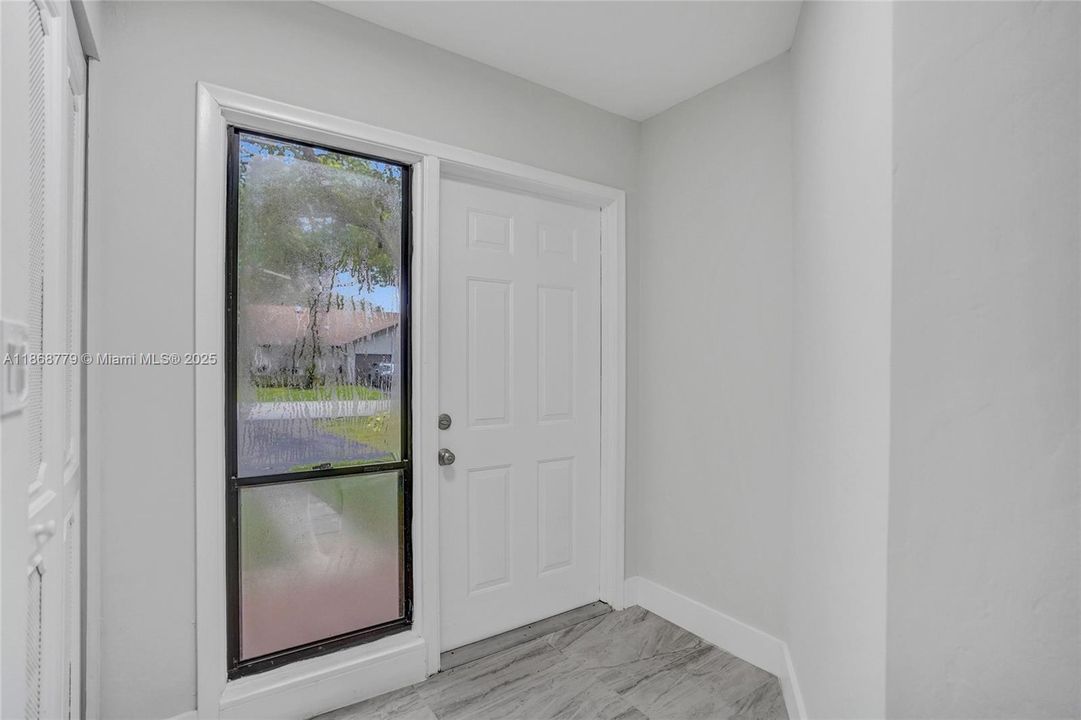 Recently Rented: $2,700 (2 beds, 2 baths, 1444 Square Feet)