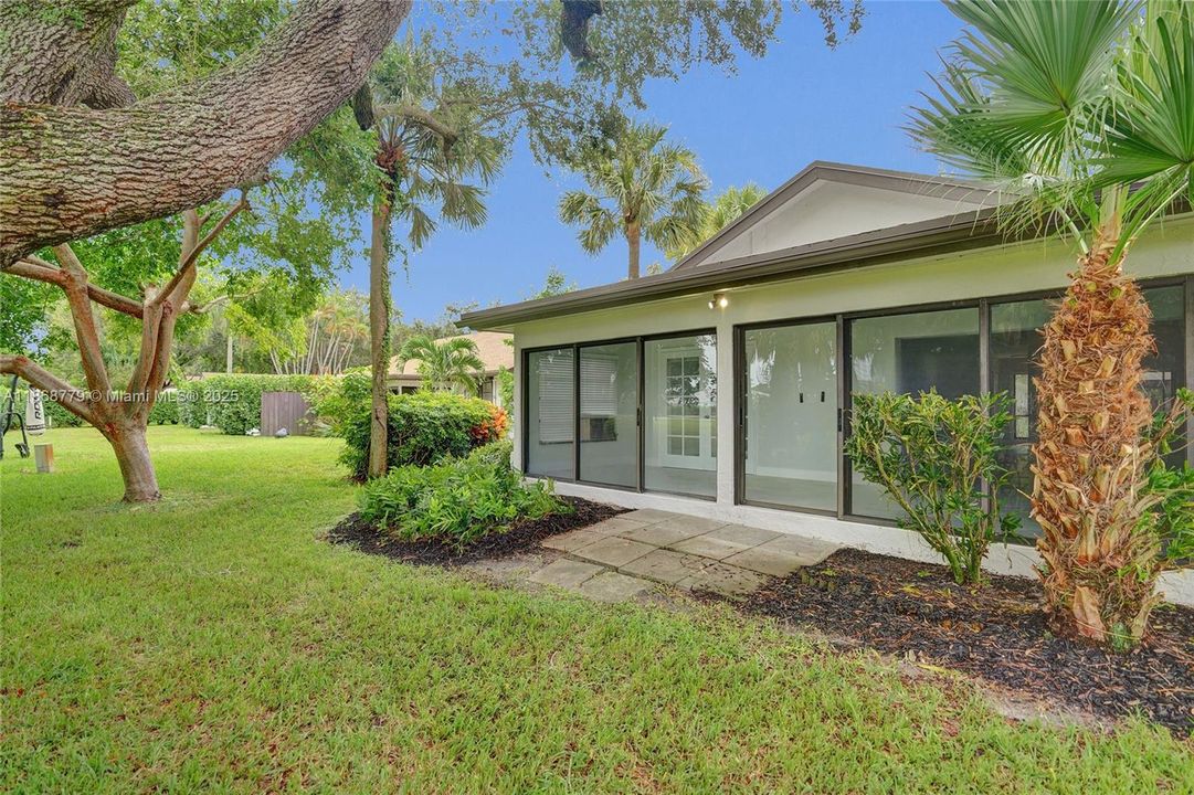 Recently Rented: $2,700 (2 beds, 2 baths, 1444 Square Feet)