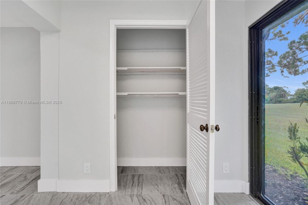 Recently Rented: $2,700 (2 beds, 2 baths, 1444 Square Feet)