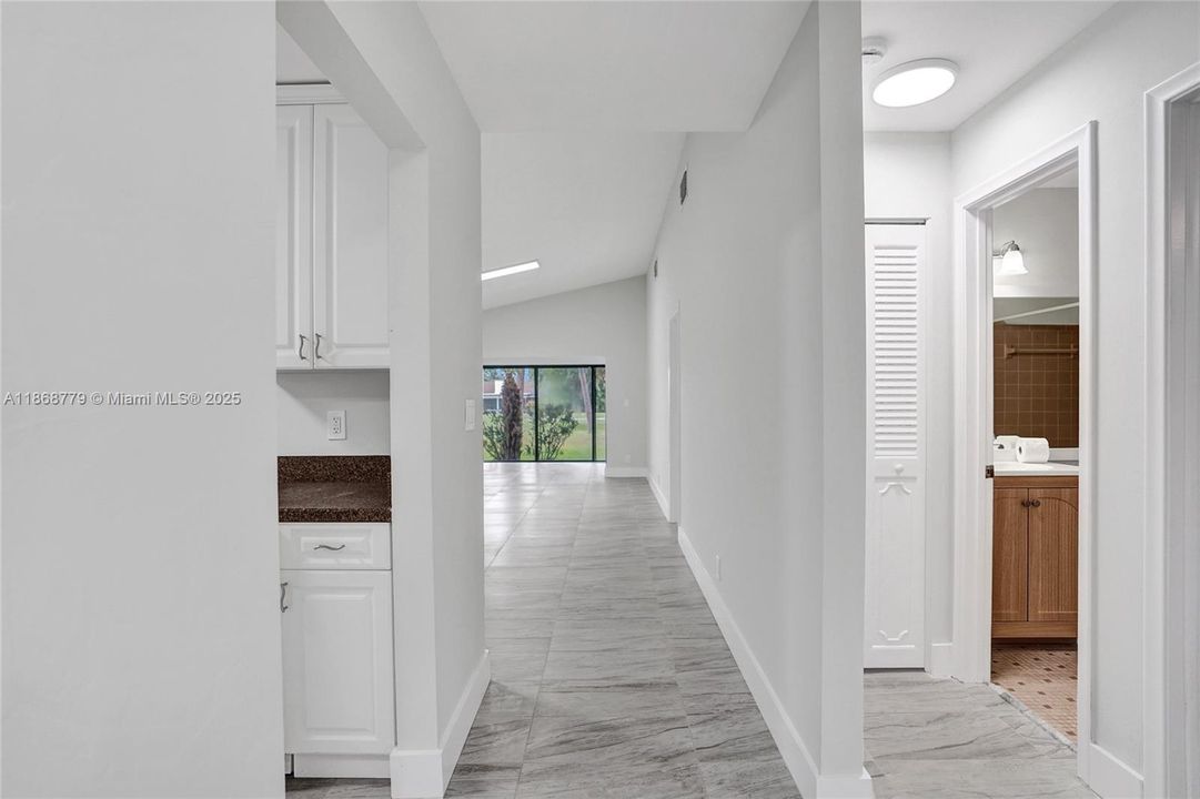 Recently Rented: $2,700 (2 beds, 2 baths, 1444 Square Feet)