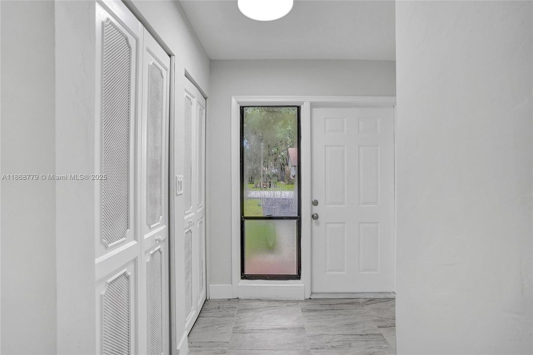 Recently Rented: $2,700 (2 beds, 2 baths, 1444 Square Feet)