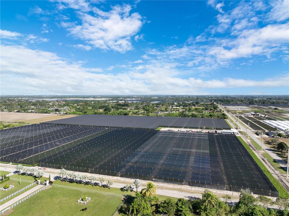 En Venta: $1,900,000 (4 camas, 3 baños, 2198 Pies cuadrados)