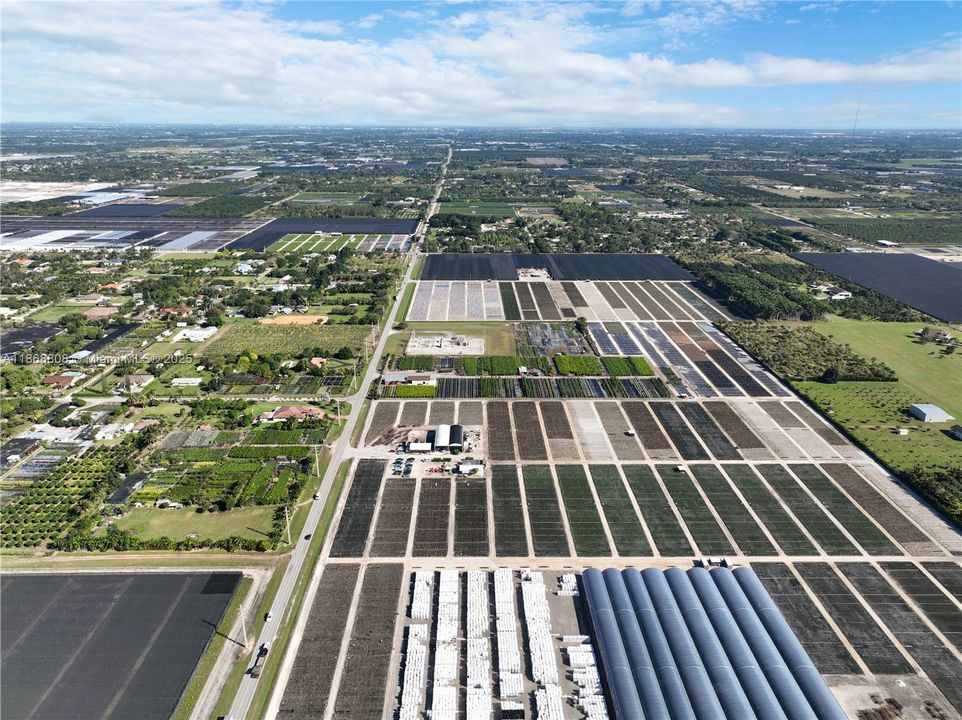 En Venta: $1,900,000 (4 camas, 3 baños, 2198 Pies cuadrados)