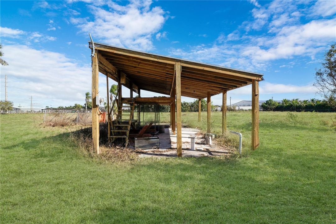 En Venta: $1,900,000 (4 camas, 3 baños, 2198 Pies cuadrados)