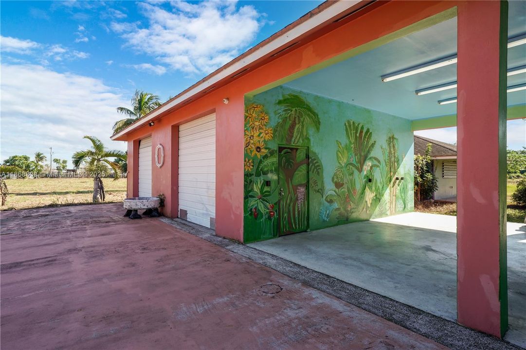 En Venta: $1,900,000 (4 camas, 3 baños, 2198 Pies cuadrados)