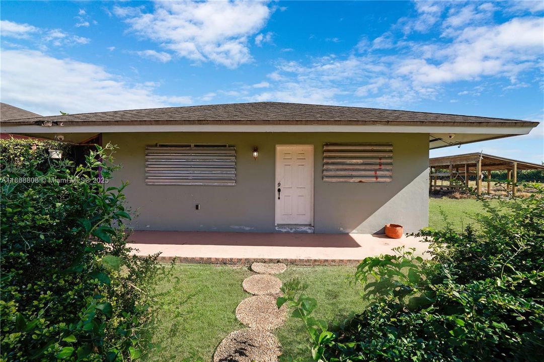 En Venta: $1,900,000 (4 camas, 3 baños, 2198 Pies cuadrados)