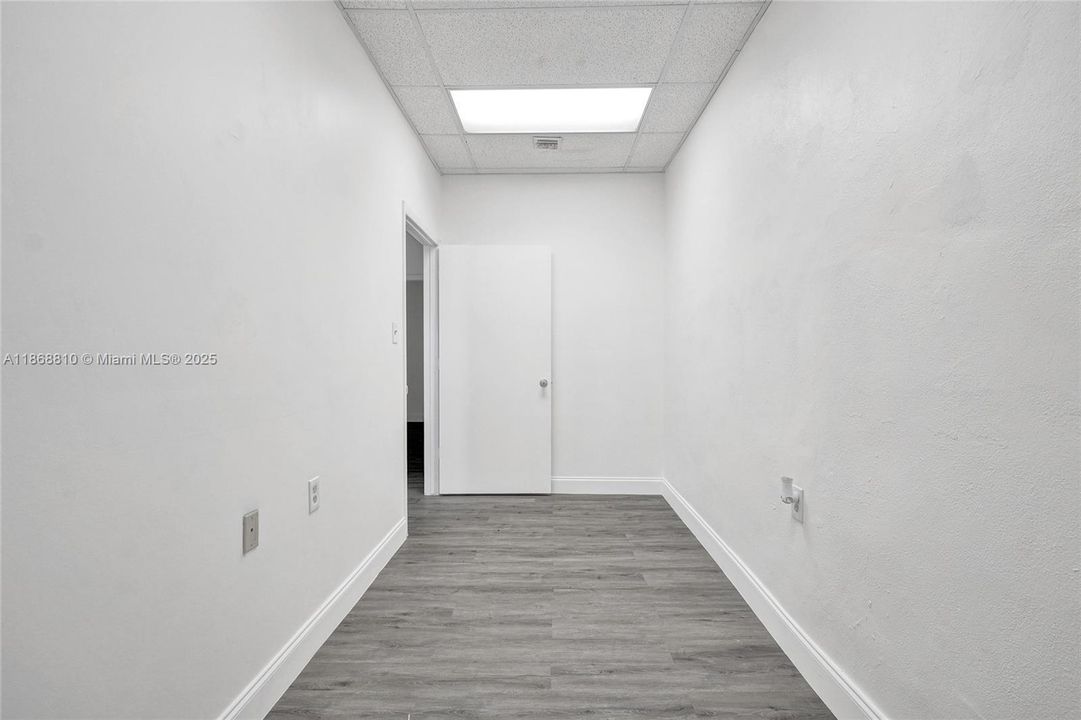 出租: $32 (0 贝兹, 0 浴室, 0 平方英尺)