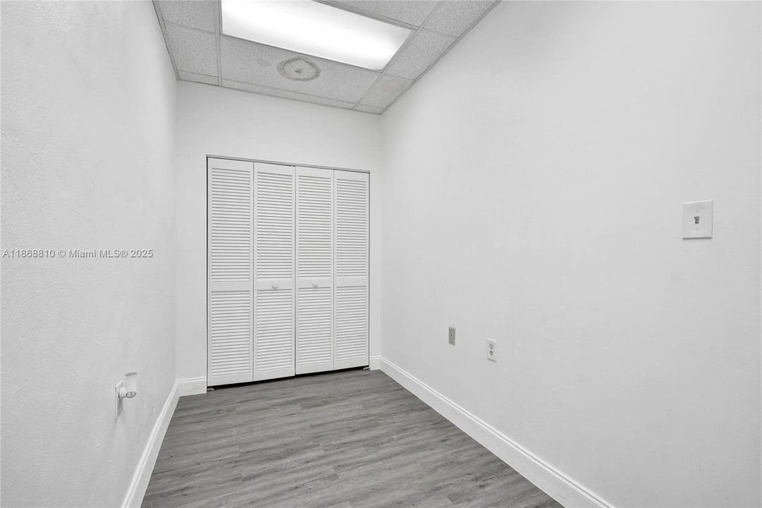 出租: $32 (0 贝兹, 0 浴室, 0 平方英尺)