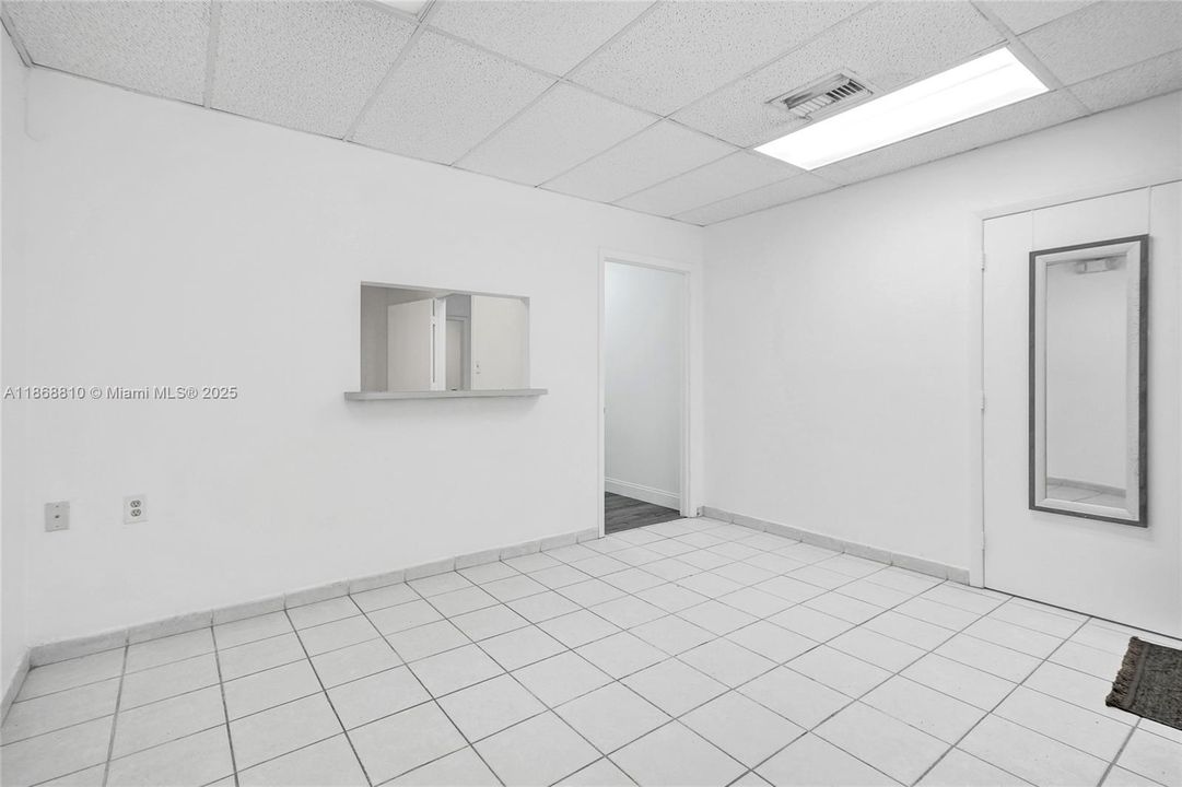 出租: $32 (0 贝兹, 0 浴室, 0 平方英尺)