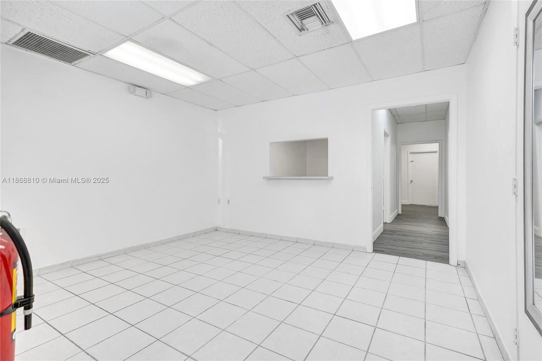 出租: $32 (0 贝兹, 0 浴室, 0 平方英尺)