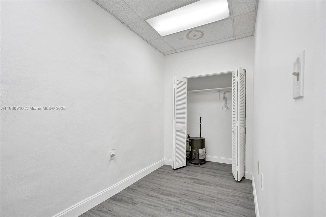 出租: $32 (0 贝兹, 0 浴室, 0 平方英尺)