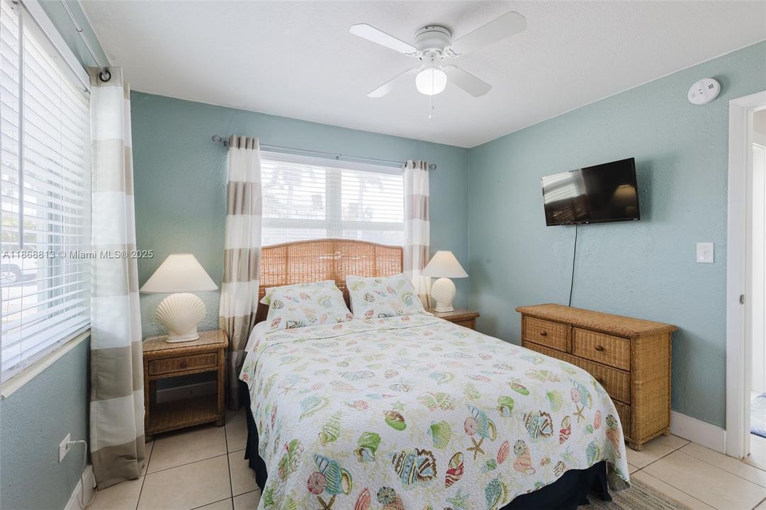 En Venta: $899,000 (3 camas, 2 baños, 1184 Pies cuadrados)