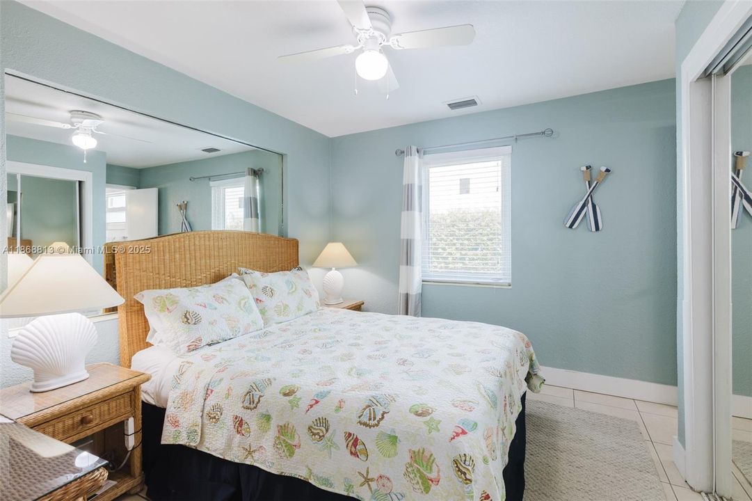 En Venta: $899,000 (3 camas, 2 baños, 1184 Pies cuadrados)