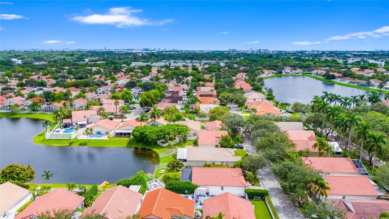 Active With Contract: $799,000 (3 beds, 2 baths, 1648 Square Feet)