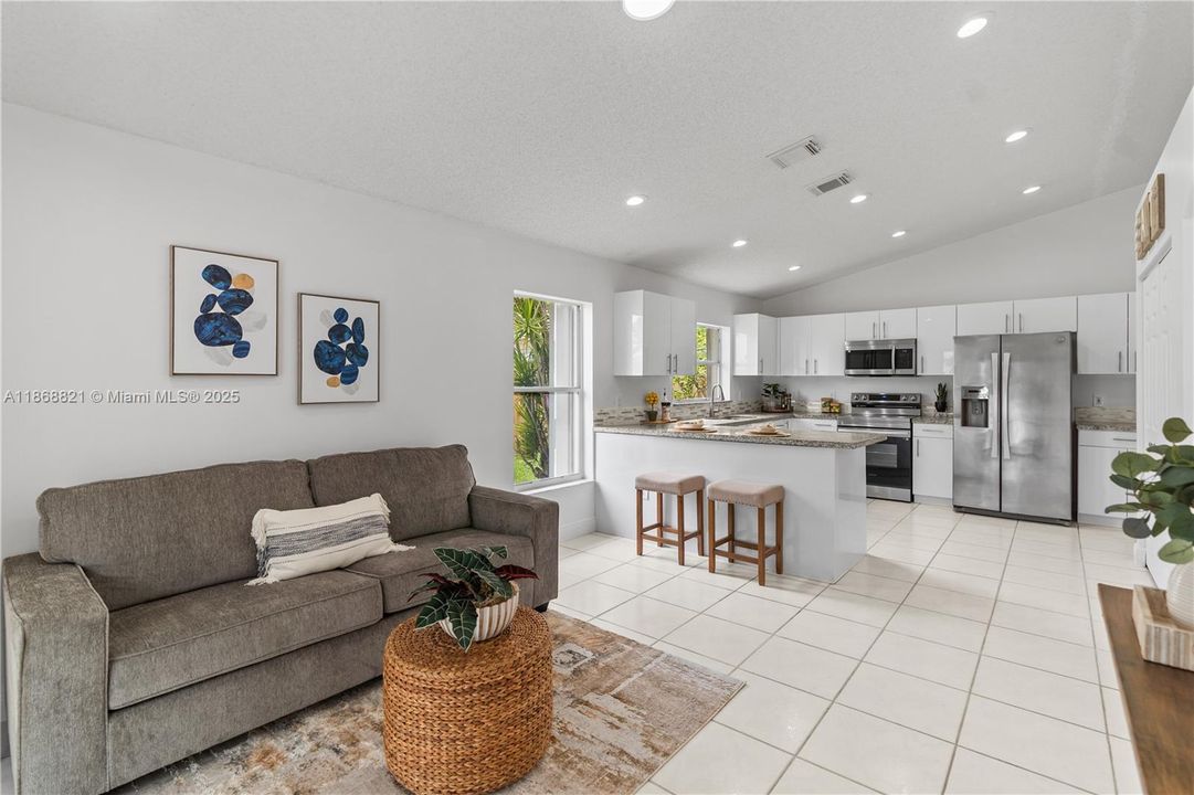 Active With Contract: $799,000 (3 beds, 2 baths, 1648 Square Feet)