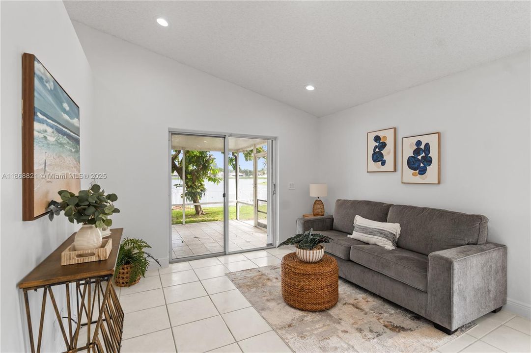 Active With Contract: $799,000 (3 beds, 2 baths, 1648 Square Feet)