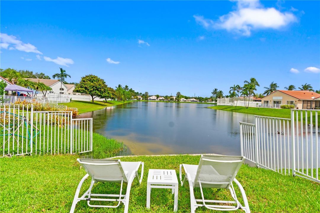 Active With Contract: $799,000 (3 beds, 2 baths, 1648 Square Feet)