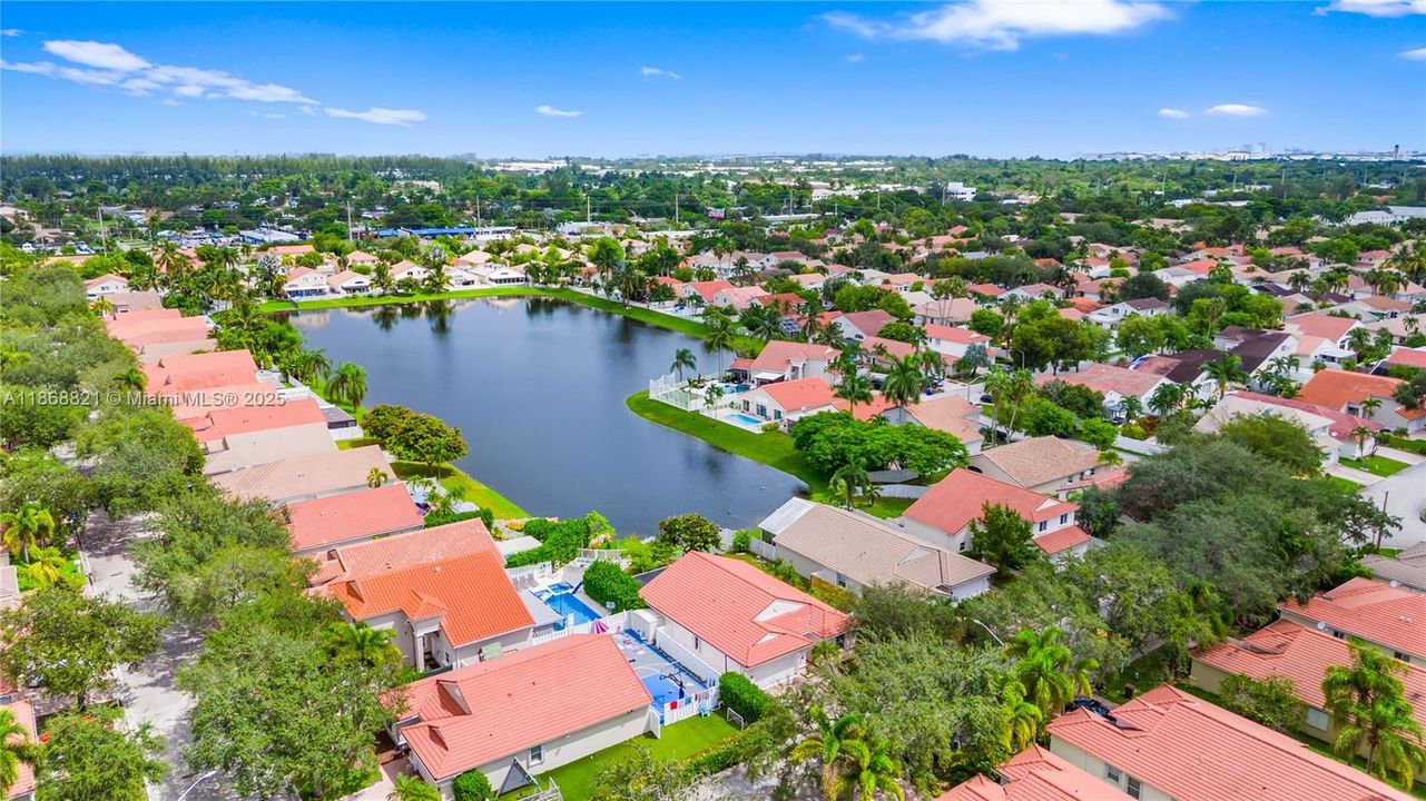 Active With Contract: $799,000 (3 beds, 2 baths, 1648 Square Feet)