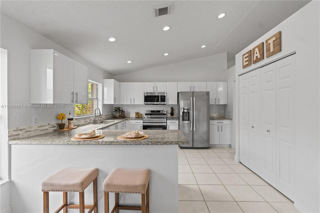 Active With Contract: $799,000 (3 beds, 2 baths, 1648 Square Feet)