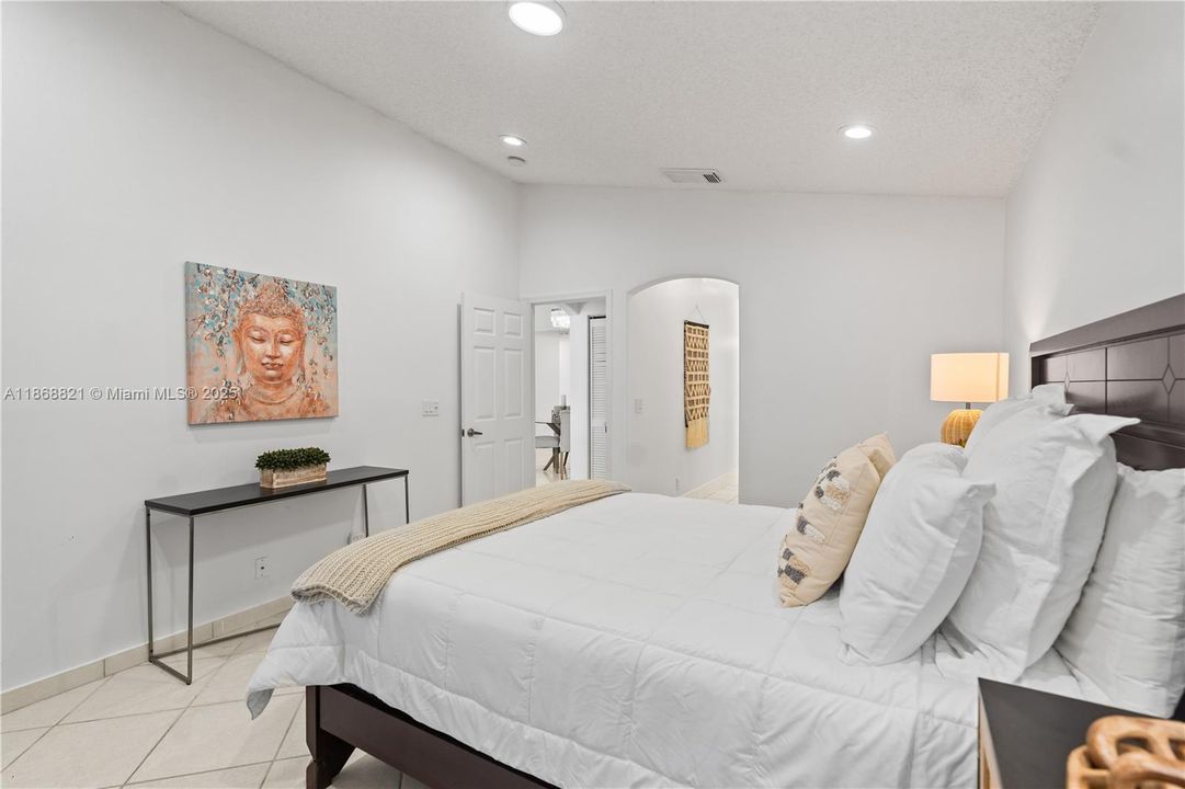 Active With Contract: $799,000 (3 beds, 2 baths, 1648 Square Feet)
