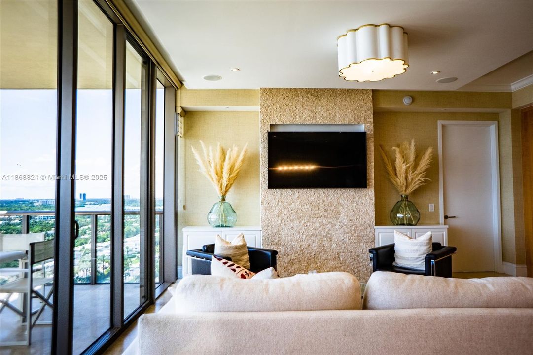 Recientemente alquilado: $20,000 (2 camas, 2 baños, 1599 Pies cuadrados)