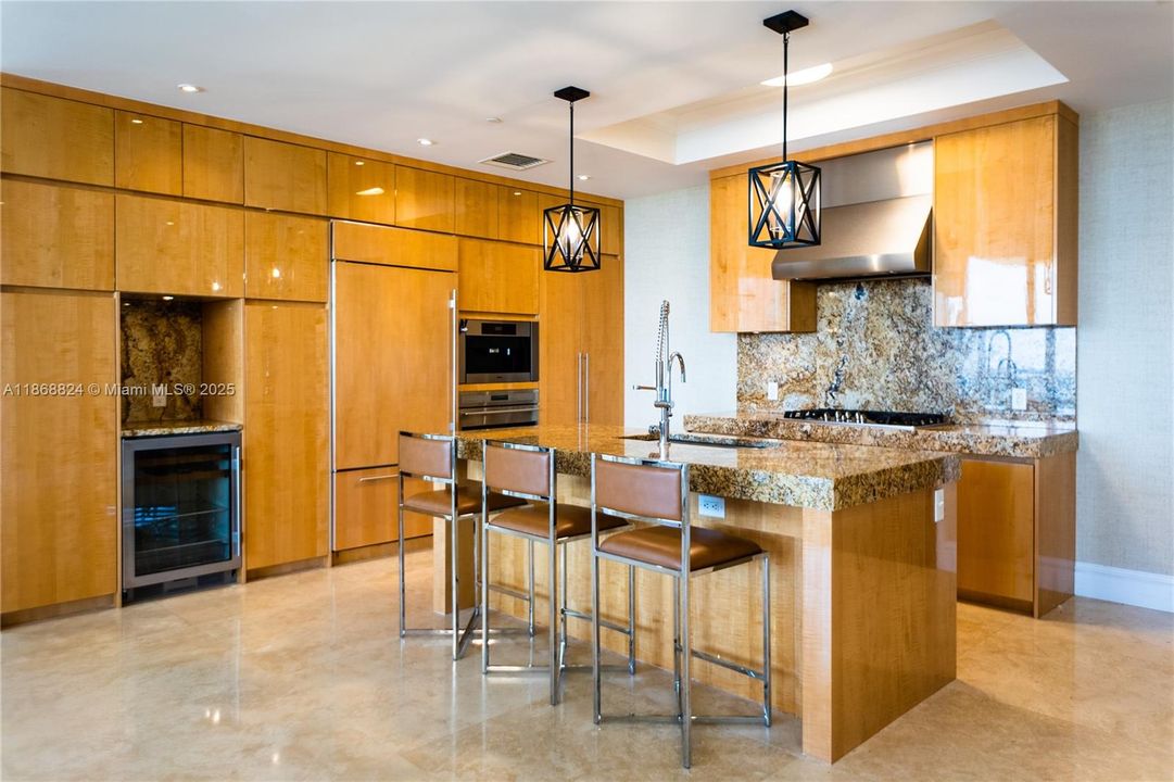 Recientemente alquilado: $20,000 (2 camas, 2 baños, 1599 Pies cuadrados)