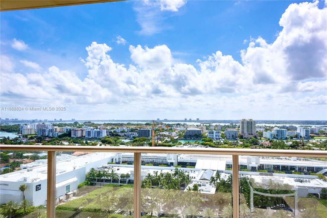 Recientemente alquilado: $20,000 (2 camas, 2 baños, 1599 Pies cuadrados)