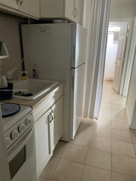 待售: $239,000 (2 贝兹, 1 浴室, 653 平方英尺)