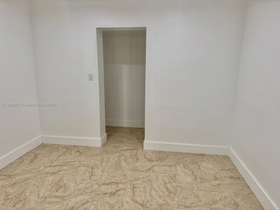 Recientemente alquilado: $3,000 (2 camas, 2 baños, 1567 Pies cuadrados)