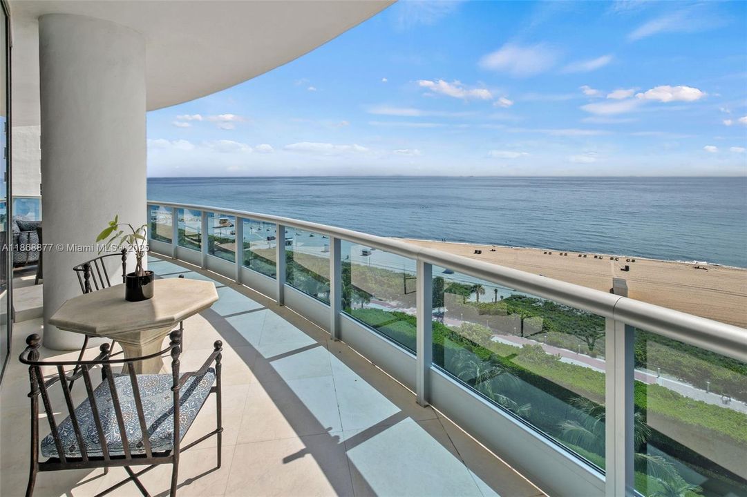 Active With Contract: $4,559,000 (3 beds, 3 baths, 2959 Square Feet)