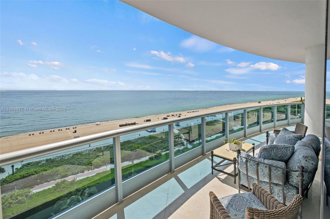 Active With Contract: $4,559,000 (3 beds, 3 baths, 2959 Square Feet)