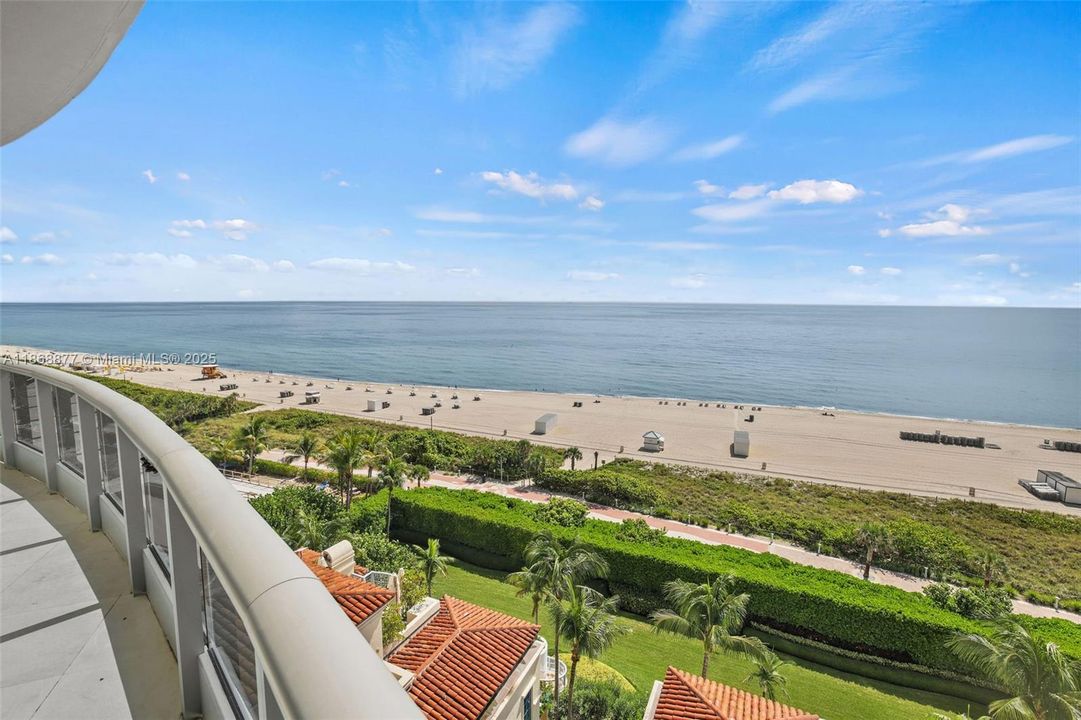 Active With Contract: $4,559,000 (3 beds, 3 baths, 2959 Square Feet)