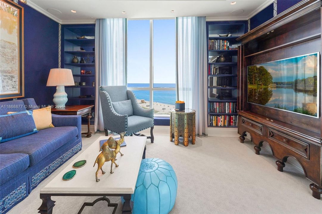 Active With Contract: $4,559,000 (3 beds, 3 baths, 2959 Square Feet)