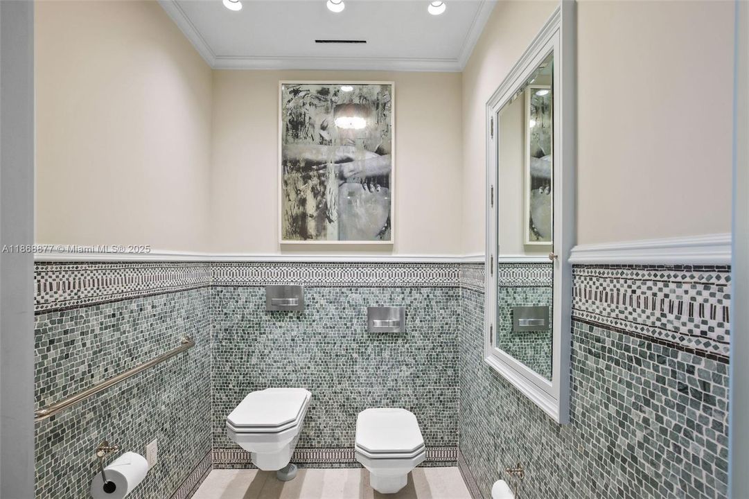 Active With Contract: $4,559,000 (3 beds, 3 baths, 2959 Square Feet)