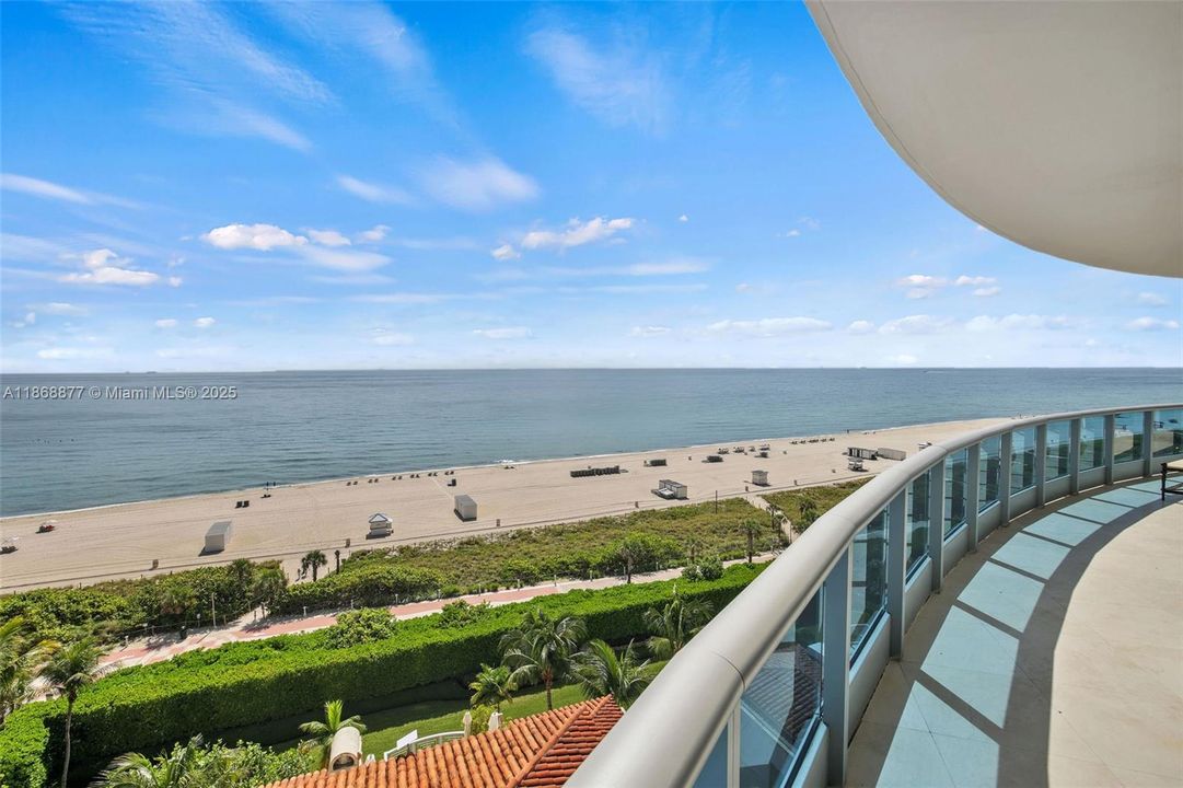 Active With Contract: $4,559,000 (3 beds, 3 baths, 2959 Square Feet)