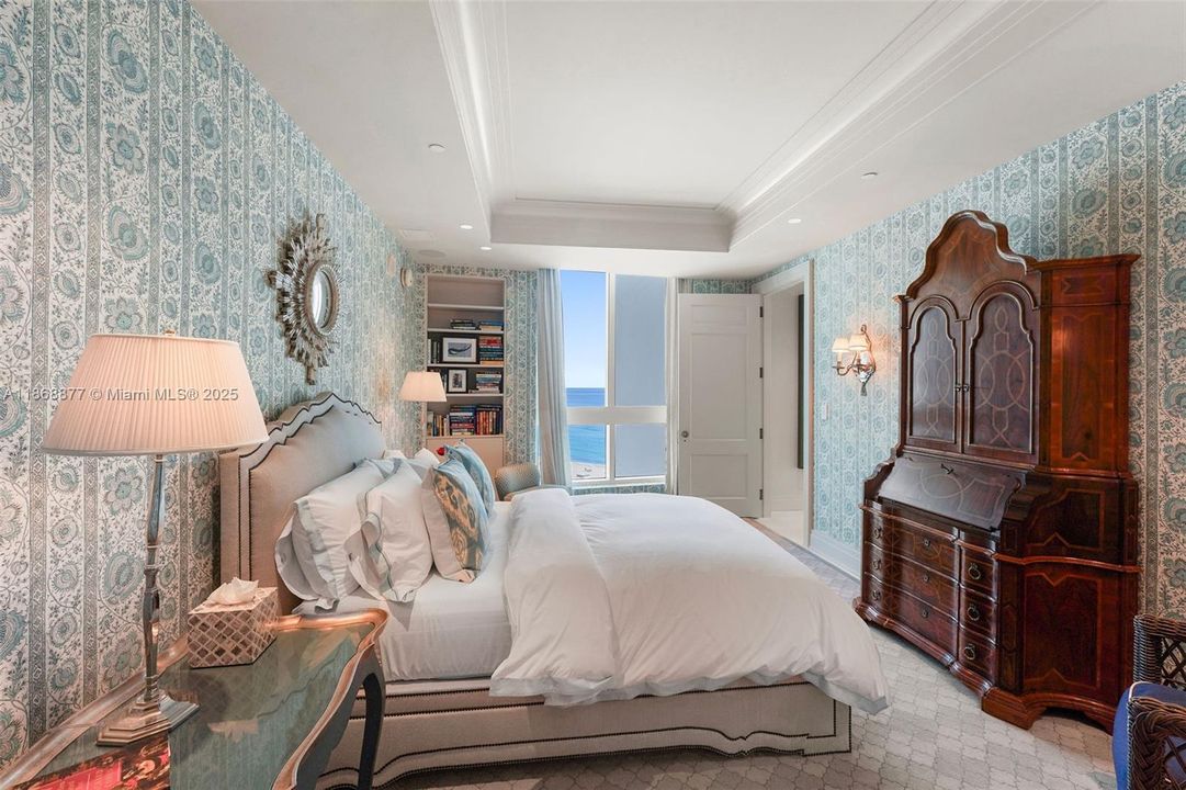 Active With Contract: $4,559,000 (3 beds, 3 baths, 2959 Square Feet)