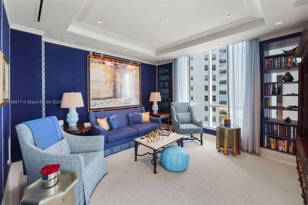 Active With Contract: $4,559,000 (3 beds, 3 baths, 2959 Square Feet)