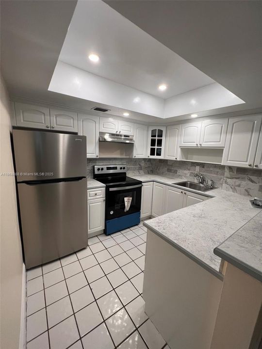 待售: $235,500 (3 贝兹, 1 浴室, 1355 平方英尺)