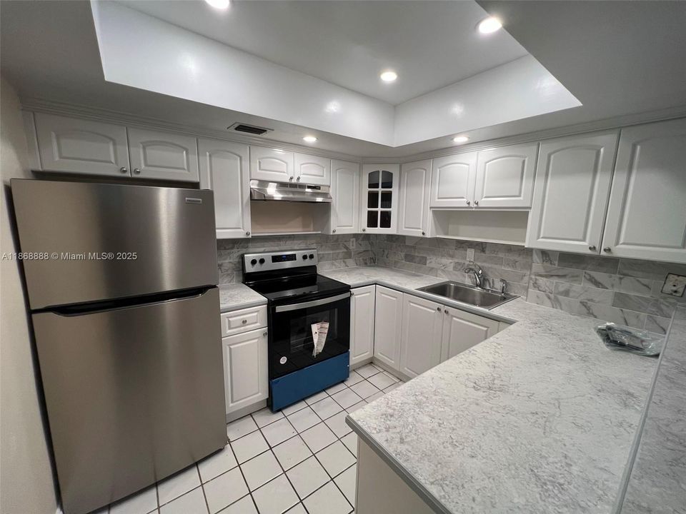 待售: $235,500 (3 贝兹, 1 浴室, 1355 平方英尺)