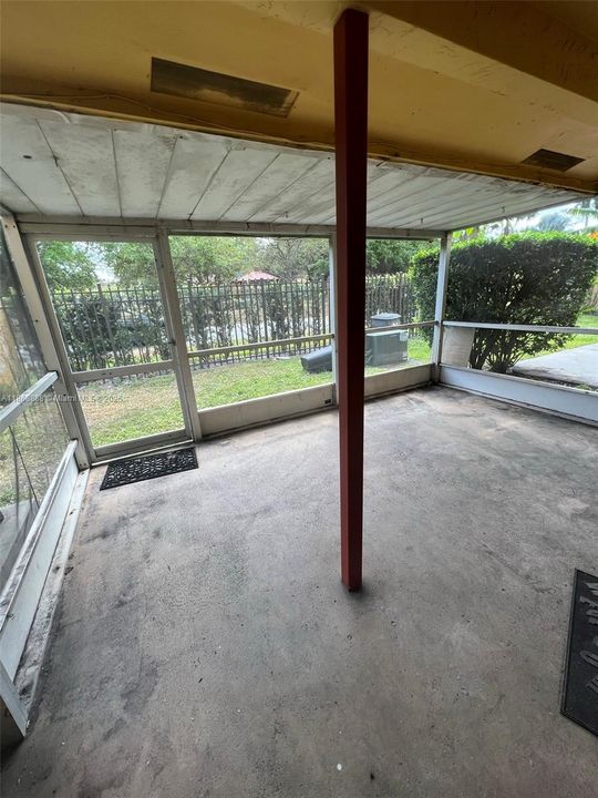 待售: $235,500 (3 贝兹, 1 浴室, 1355 平方英尺)