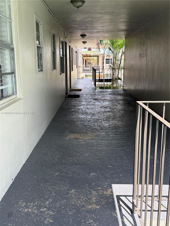 合同活跃: $190,000 (1 贝兹, 1 浴室, 558 平方英尺)